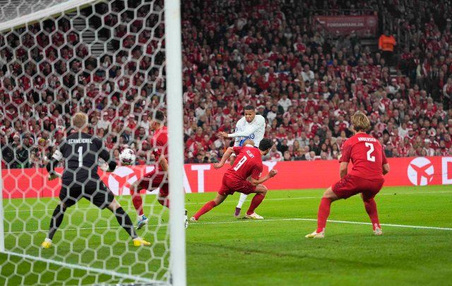 September 25, 2022: Kylian MbappÃÂ (France) shoots at goal during Denmark and France at Parken, Copenhagen, Denmark. Ulrik Pedersen\/CSM