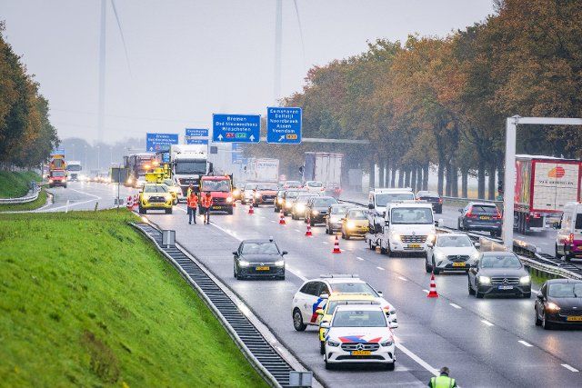 Zuidbroek - Considerable damage after collision between van and truck on A7 near Zuidbroek. ANP \/ Hollandse Hoogte Venema Media netherlands out - belgium