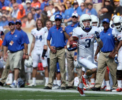 Boise State wide receiver Chris Potter (3) finds room to run down the Bronco sideline against Southern Miss during game action at Roberts Stadium in Hattiesburg, Mississippi on October 06, 2012. Boise State defeated Southern Miss, 40-14. Photo by ...