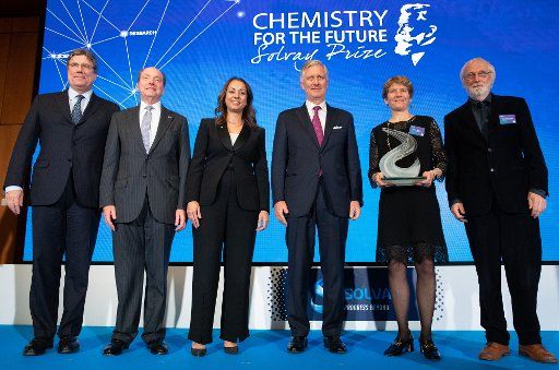 Family picture with winner American chemist Carolyn Bertozzi (2nd R), King Philippe - Filip of Belgium (3rd R) and Solvay CEO Ilham Kadri (3rd L) at the award ceremony for the biannual \