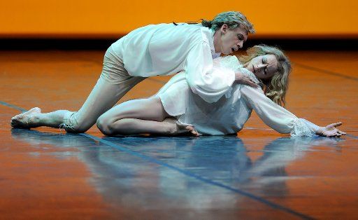 Russian-Austrian dancer Vladimir Malakhov (L) and Nadja Saidakova (R) pictured during a photo rehearsal for \