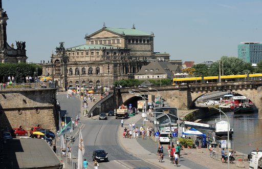 View of the Semperoper in Dresden, Germany, 23 July 2012. Photo: Matthias