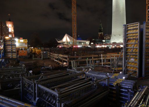 View of the construction site of the new shopping mall Alea 101 in front of the television tower at Alexanderplatz in Berlin, Germany, 02 January 2013. Photo: Soeren