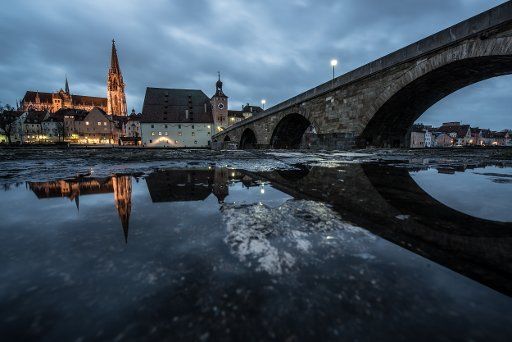 View of the historic town centre of Regensburg, Germany, 10 January 2013. Photo: Armin