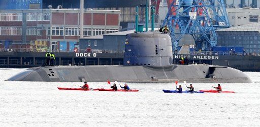 A newly built submarine for the Israeli Navy returns from the Baltic Sea to Kiel, Germany, 29 May 2013. Photo: Carsten 