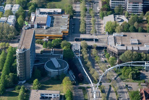26 April 2020, North Rhine-Westphalia, Dortmund: The campus of the university, the TU Dortmund University with the cafeteria (top), the Audimax (bottom) and the library (r) Photo: Bernd Thissen\/