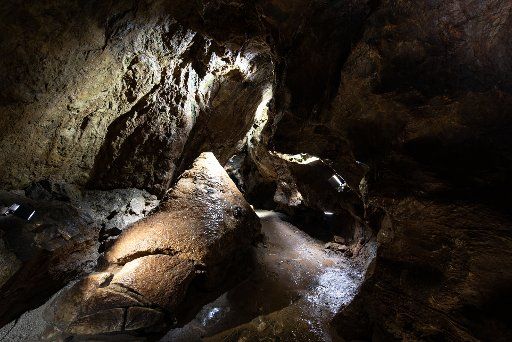 23 July 2020, Lower Saxony, Bad Grund: Picture of the Great Stalagmite in the NaturErlebnisZentrum Iberger Tropfsteinhöhle. The Iberg Stalactite Cave is located in a limestone massif that is approx. 385 million years old and was formed from a coral reef. Photo: Swen Pförtner\/dpa