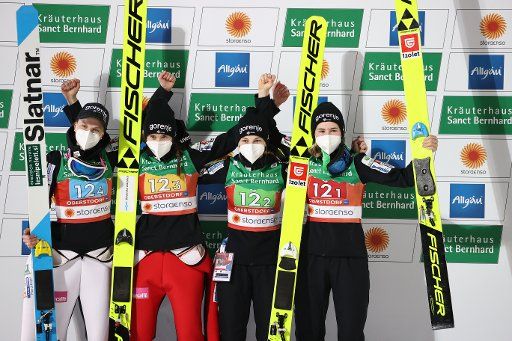 26 February 2021, Bavaria, Oberstdorf: Nordic skiing: World Championships, ski jumping - team event, women, 2nd round. Slovenia\