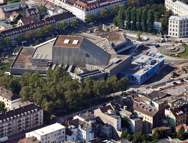 01 September 2021, Baden-Wuerttemberg, Karlsruhe: Aerial view (taken from an airplane) Badisches Staatstheater. Photo: Uli Deck\/dpa