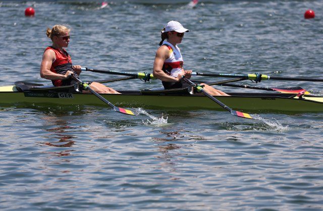 25 July 2021, Japan, Tokio: Rowing: Olympics, women, double sculls , semifinals in Sea Forest Waterway. Leonie Menzel and Annekatrin Thiele from Germany. Photo: Jan Woitas\/dpa-Zentralbild\/dpa