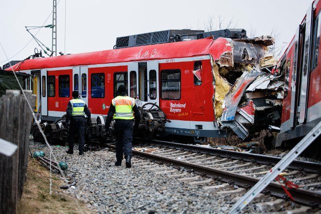 16 February 2022, Bavaria, Schäftlarn: Collision of Munich commuter trains. Photo: Matthias Balk\/dpa