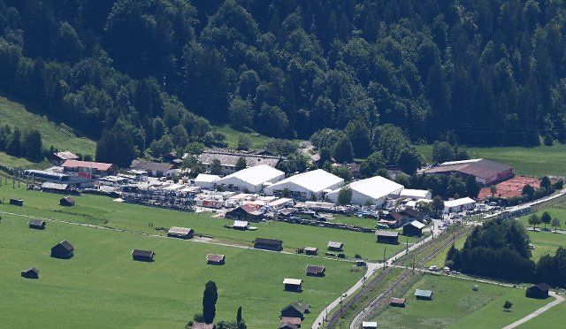 25 June 2022, Bavaria, Garmisch-Partenkirchen: The International Media Center has been built at the Hausberg parking lot. Germany is hosting the G7 summit (June 26-28) of economically strong democracies. Photo: Angelika Warmuth\/dpa