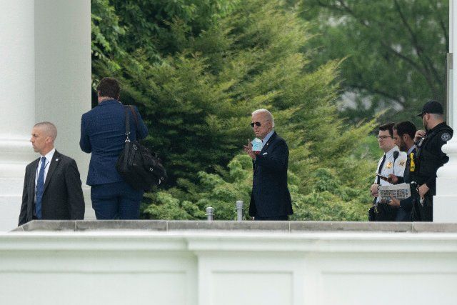 United States President Joe Biden departs the White House in Washington, DC, headed for Camp David, July 1, 2022. Credit: Chris Kleponis \/ CNP