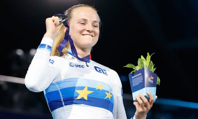 16 August 2022, Bavaria, Munich: European Track Cycling Championships Munich 2022: Keirin, women, final. Lea Sophie Friedrich from Germany cheers after her victory. Photo: Jean-Marc Wiesner\/dpa