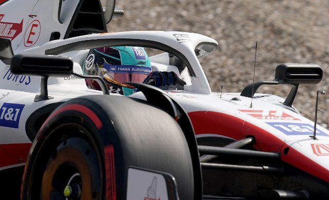 02 September 2022, Netherlands, Zandvoort: Motorsport: Formula 1 World Championship, Grand Prix of the Netherlands, 1st free practice. Mick Schumacher from Germany from Team Haas is on the track in Zandvoort. Photo: Hasan Bratic\/dpa
