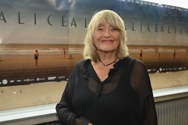 22 November 2022, North Rhine-Westphalia, Cologne: Journalist Alice Schwarzer poses at the NRW premiere of the film Alice which was made on the occasion of the 80th birthday of Alice Schwarzer,the front figure of the German women\
