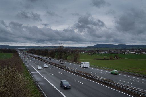 17 March 2019, Lower Saxony, Lauenau: Vehicles drive on the A2 motorway at Lauenau in the direction of Bielefeld. In order to accelerate rail traffic between the Ruhr area and Berlin, a new ICE route for 300 km\/h between Hanover and Bielefeld is being planned. Preference is given to a route along the A2 motorway. Photo: Peter Steffen\/
