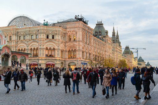 View of the department store GUM at the Red Square in Moscow, Russia, 13 October 2017. Photo: Jens Kalaene\/dpa-Zentralbild\/