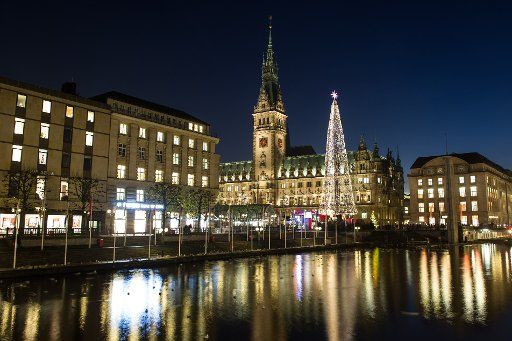 View of the Hamburg City Hall during ther blue hour in Hamburg, Germany, 03 December 2013. Photo: Maja Hitij\/