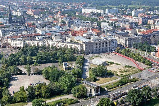 The square reserved for the planned reunification monument is pictured in Leipzig, Germany, 16 July 2014. Today the Leipzig city council decides on a motion for the termination of the competition for the monument. Politicians of CDU, SPD and The ...