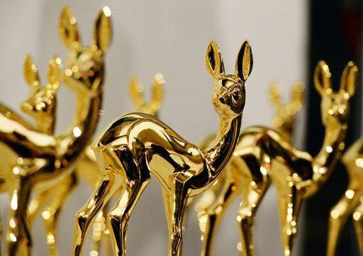 The golden deer fawns, the trophies of the media prize \