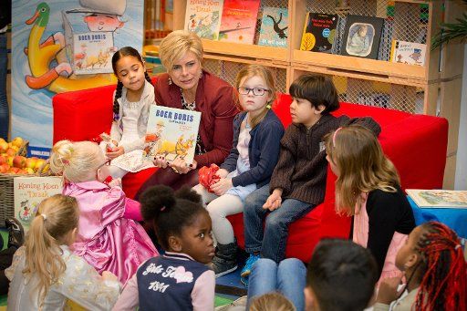 Princess Laurentien of The Netherlands at the National Breakfast Reading event at the Library in Hoorn, The Netherlands, 21 January 2015. The event is an initiative of the Stichting Lezen. Photo: Patrick van Katwijk \/ NETHERLANDS OUT POINT DE VUE ...