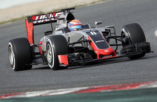 French Formula One driver Romain Grosjean of Haas F1 steers the new car VF-16 during a training session for the upcoming Formula One season at the Circuit de Barcelona - Catalunya in Barcelona, Spain, 22 February 2016. Photo: Jens Buettner\/