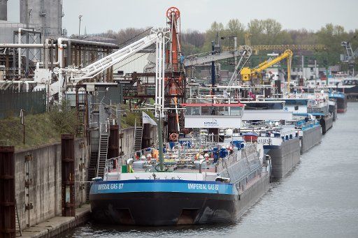 Tankships lying in the harbour of Duisburg, Germany, 19 April 2106. The Duisburg Hafen AG presents the numbers of the fiscal year 2015 during the annual balance press conference. PHOTO: FEDERICO GAMBARINI\/