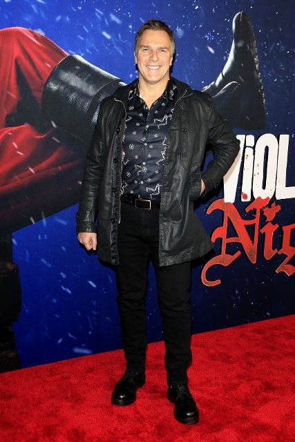 LOS ANGELES - NOV 29: Mike Dopud at the Violent Night Premiere at the TCL Chinese Theater IMAX on November 29, 2022 in Los Angeles