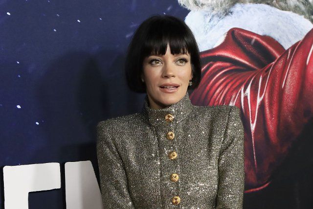 LOS ANGELES - NOV 29: Lily Allen at the Violent Night Premiere at the TCL Chinese Theater IMAX on November 29, 2022 in Los Angeles