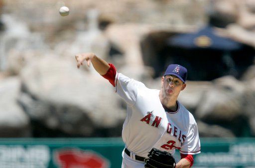Los Angeles Angels starting pitcher Jon Garland fires to the plate against the Toronto Blue Jays during his complete game 7-1 win at Angel Stadium in Anaheim, California, Sunday, July 6, 2008. (Eugene Garcia\/Orange County Register\/MCT)