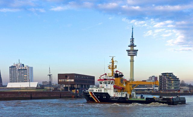 Bremerhaven, Ship of the Maritime Police in the old outer harbour, radar tower, Germany