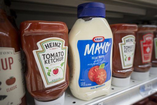 Bottles of Kraft mayonnaise and H.J. Ketchup on a supermarket shelf in New York on Monday, August 10, 2015. Kraft Heinz reported first-quarter beat analysts\