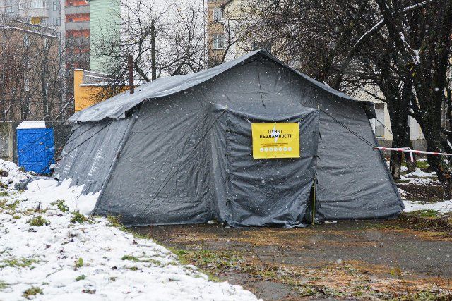 "Point of Invincibility", a special shelter equipped with heating and generators where citizens can come in case of long-term power outages seen in a park in Kyiv. (Photo by Aleksandr Gusev \/ SOPA Images\/Sipa USA
