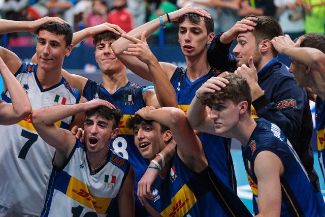 The team of Italy exults for the victory against Poland (3-0) during the CEV U20 Volleyball European Championship 2022 in Montesilvano (Photo by Elena Vizzoca\/Pacific Press\/Sipa USA