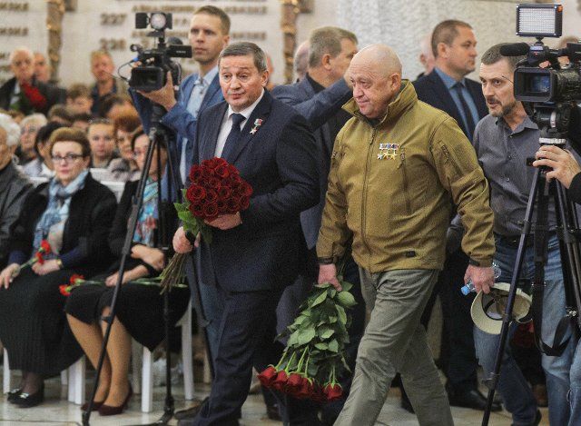 Farewell ceremony for Wagner PMC soldier Alexei Nagin in Volgograd. Concord company owner Yevgeny Prigozhin (second from right) and Governor of the Volgograd Region Andrey Bocharov (center) during the ceremony. 24.09.2022 Russia, Volgograd region, Volgograd Photo credit: Artem Krasnov\/Kommersant\/Sipa