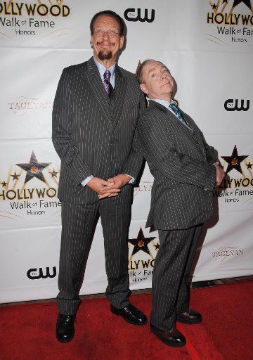 25 October 2016 - Hollywood, California. Penn Jillette, Raymond Teller. Hollywood Walk Of Fame Honors held at Taglyan Complex. Photo Credit: Birdie Thompson\/AdMedia *** Please Use Credit from Credit Field ***