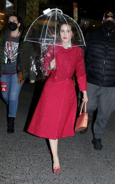 Rachel Brosnahan pictured running out of a cab after seeing Luke Kirby drunk on the sidewalk during a scene at "The Marvelous Mrs Maisel" set in Uptown, Manhattan. Pictured: Rachel Brosnahan Ref: SPL5226204 110521 NON-EXCLUSIVE Picture by: Jose 