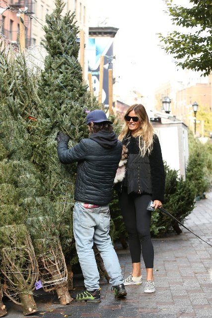 Kelly Bensimon gets in the Christmas spirit under strict orders from her two daughters to buy a \
