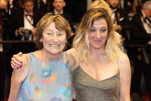 The screening of "Forever Young (Les Amandiers)" during the 75th annual Cannes film festival at Palais des Festivals on May 22, 2022 in Cannes, France Pictured: Marisa Borini and Valeria Bruni Tedeschi Ref: SPL5312940 220522 NON-EXCLUSIVE 