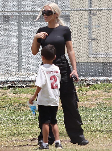 **USE CHILD PIXELATED IMAGES IF YOUR TERRITORY REQUIRES IT** Kim Kardashian at soccer with son Saint in Los Angeles Pictured: Kim Kardashian Ref: SPL5310356 150522 NON-EXCLUSIVE Picture by: SplashNews.com Splash News and Pictures USA: +1 