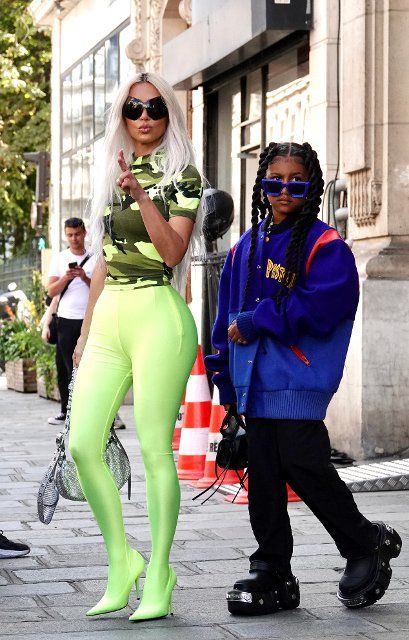 Kim Kardashian and her daughter North West out and about during the Paris fashion week on July 5, 2022 in Paris, France. Photo by ABACAPRESS.COM Pictured: Kim Kardashian,North West Ref: SPL5324140 050722 NON-EXCLUSIVE Picture by: AbacaPress \/ 