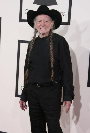 Willie Nelson Sore After Receiving Covid-19 VaccineAuthor WENN20210117Country music icon Willie Nelson is nursing a sore arm after receiving the COVID-19 vaccine.The On The Road Again hitmaker\