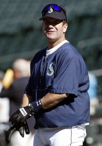 Seattle Mariners DH Edgar Martinez smiles at fans before game action against the Torono Blue Jays at Safeco Field Wednesday June 2 2004 in Seattle WA. (UPI Photo\/Jim Bryant)