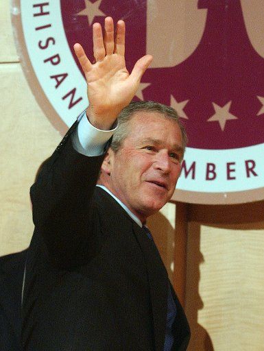 United States President George W. Bush makes remarks to the United States Hispanic Chamber of Commerce Legislative Conference in Washington D.C. on April 20 2005.  The President called on Congress to pass his comprehensive energy plan before their...