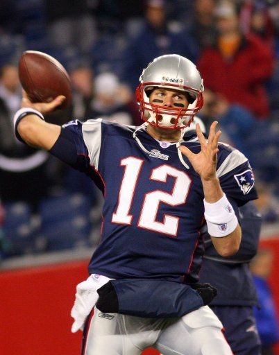 New England Patriots quarterback Tom Brady warms up before taking on the Indianapolis Colts at Gillette Stadium in Foxboro Massachusetts on November 5 2006. (UPI Photo\/Katie McMahon)