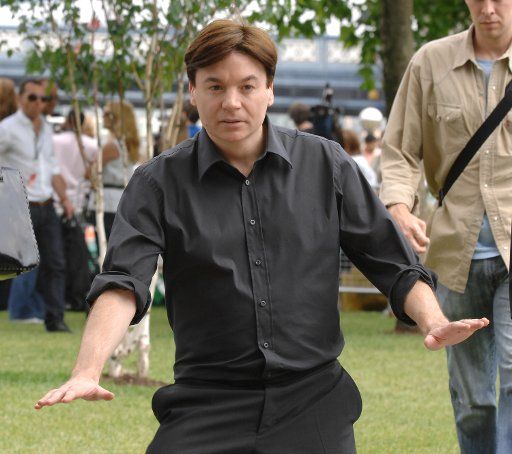 Mike Myers attends a photocall for "Shrek The Third" in front of Tower Bridge in London on June 10 2007. (UPI Photo\/Rune Hellestad)
