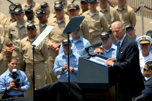 Vice President Joe Biden delivers remarks to sailors and crew members aboard the USS Ronald Reagan May 14 2009. The Vice President and his wife Dr. Jill Biden visited Ronald Reagan during a familiarization tour of naval facilities in the San ...