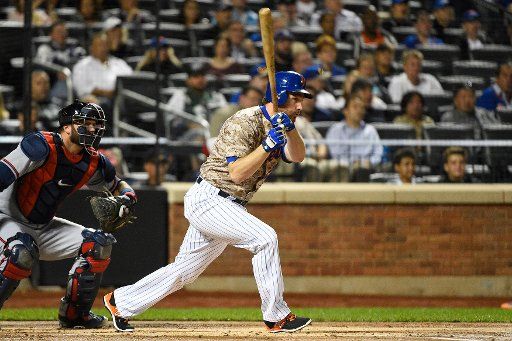 New York Mets second baseman Daniel Murphy (28) singles in the 1st inning against the Atlanta Braves at Citi Field in New York City on September 21, 2015. Photo by Rich Kane\/
