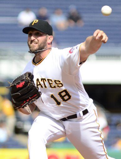 Pittsburgh Pirates starting pitcher Jonathon Niese (18) throws in the first inning against the New York Mets at PNC Park o June 7, 2016 in Pittsburgh. Photo by Archie Carpenter\/